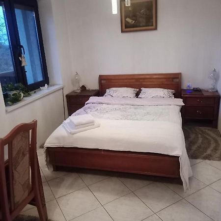 Pokoj W Domu Z Duzym Ogrodem Krakow Dış mekan fotoğraf