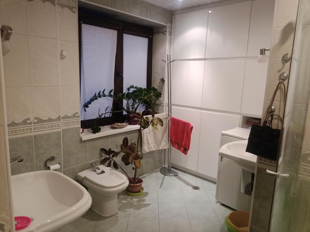 Pokoj W Domu Z Duzym Ogrodem Krakow Dış mekan fotoğraf