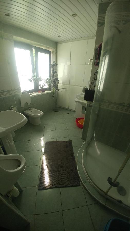 Pokoj W Domu Z Duzym Ogrodem Krakow Dış mekan fotoğraf