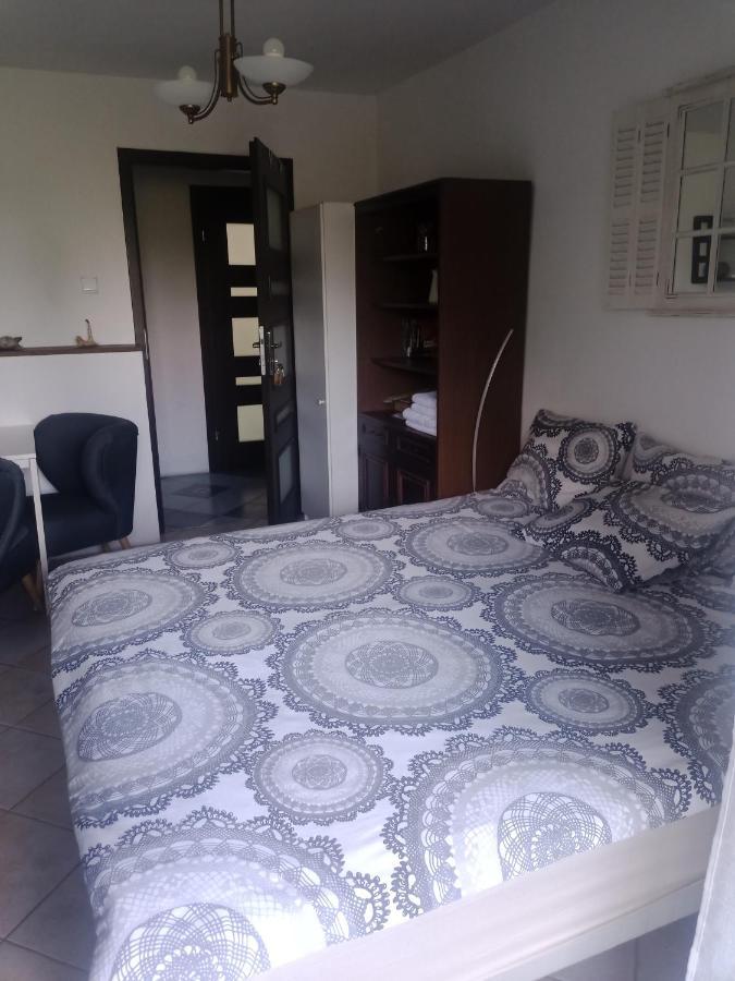 Pokoj W Domu Z Duzym Ogrodem Krakow Dış mekan fotoğraf